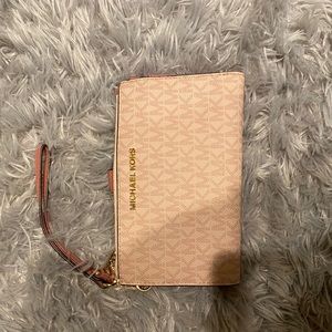 Michael Kors wristlet wallet